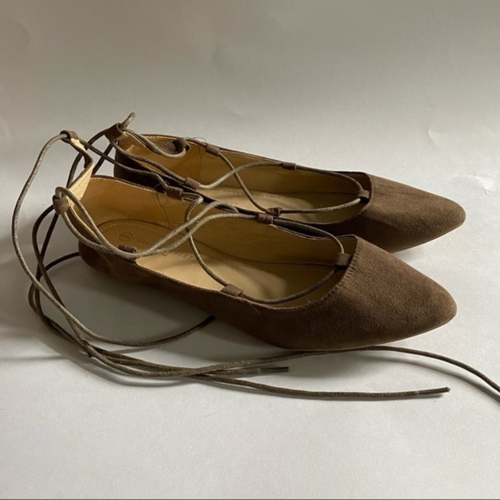 Charles Albert Shoes Women’s Size 9 Flats Lace Up The Ankle‎